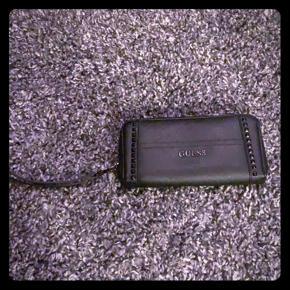 Guess wallet